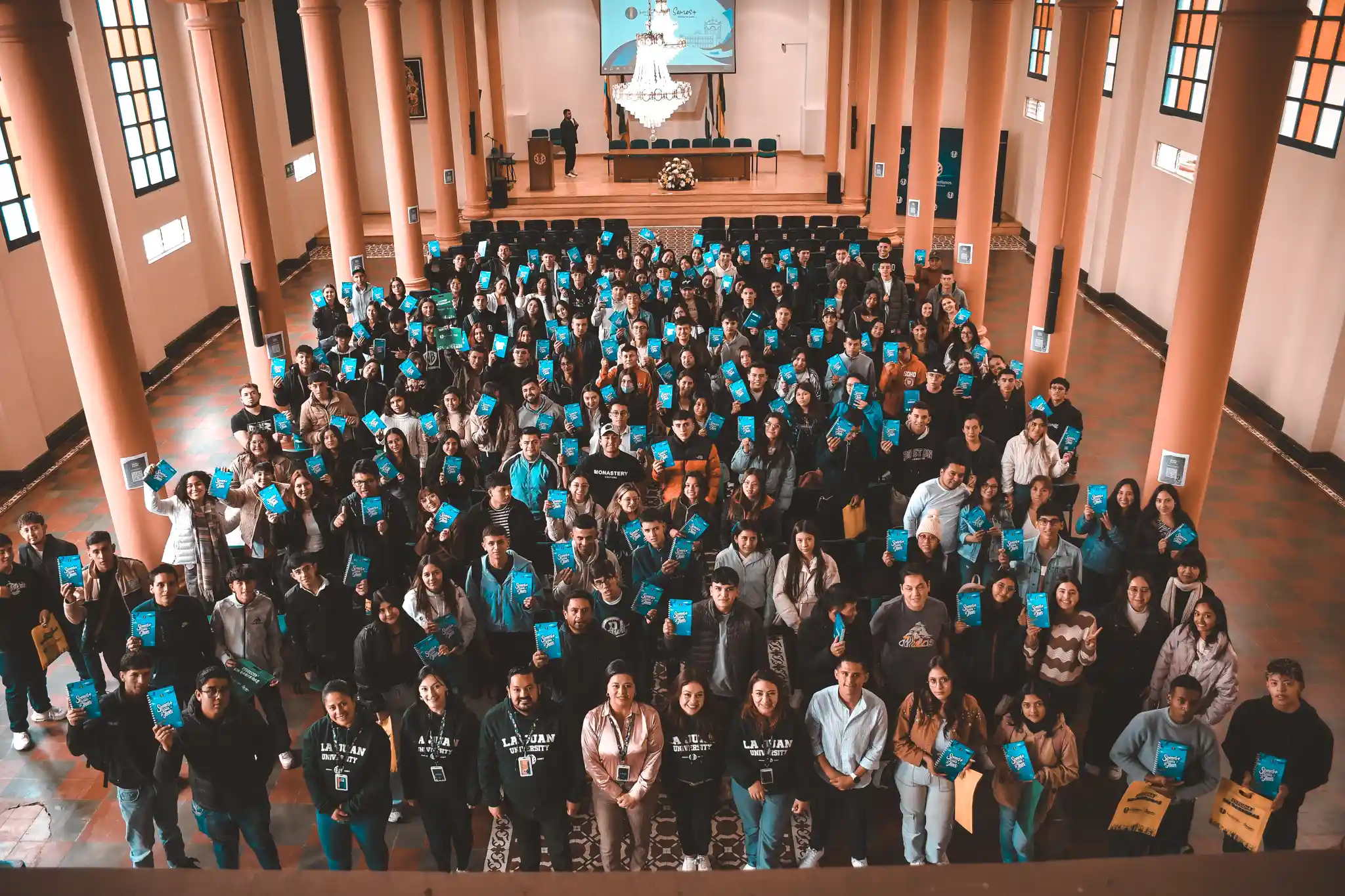 Unidad de Bienestar Universitario realizó jornada lúdica y encuentro de padres en el marco de la bienvenida a estudiantes nuevos 2025-2